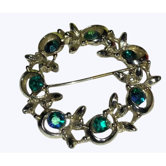 Vintage BSK Round Silver-Toned Brooch With Green Blue Rhinestones - Picture 10 of 13